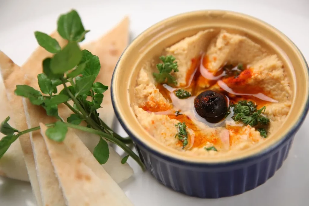 kikherne ruoanlaitossa hummus