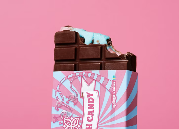 Vegan-Delights-Swedish-Candy-Filled-Bar-suklaalevy-195g